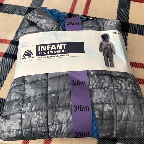 🆕 Snozu infant Snowsuit, Grey Pixel, 3/6 Months - Picture 3 of 3